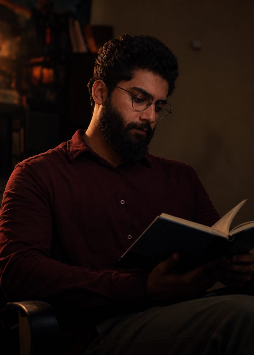 Ahmad bin Rashid reading